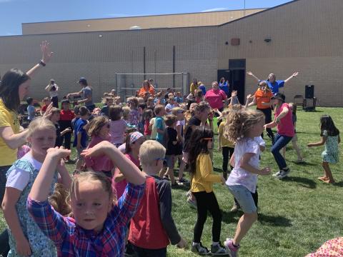 Larsen Elementary held it's first ever dance festival yesterday.  It was so fun to watch the kids perform their dances that they had been working so hard on as grade levels.  We had a huge audience of parents and families watching as well.  The staff even joined in the fun and danced.  We can't wait for next years festival!