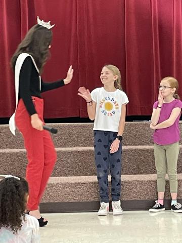 Miss Spanish Fork, Grace Ehinger, visited Larsen today and gave a wonderful assembly on kindness.  She also taught some sign language to the students.  Thank you to Miss Spanish Fork for coming to Larsen and teaching us about kindness and love!  