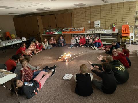 We are excited that Mrs. Warren is the new librarian at Larsen Elementary this year.  During library time this week, classes got to read a story by the "campfire".   It was so fun to gather around and listen to a book.  Thank you Mrs. Warren for making reading exciting and teaching students to love books.