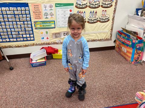 Mrs. Eckhardt's kindergarten class celebrated Nursery Rhyme Day.  Students got to dress up as a character in their favorite rhyme and then would tell the rhyme to the class.  Mrs. Eckhardt had them taste "curds and whey" also.   Great job kindergarteners!
