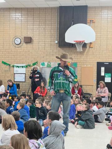 Spanish Fork Fiesta Days is sponsoring the 2023 Fiesta Day Reading Challenge to all Spanish Fork elementary students. To encourage students to read, Spanish Fork City promotes a Rodeo Reading Challenge. The goal is for students to read more this year than last year.
