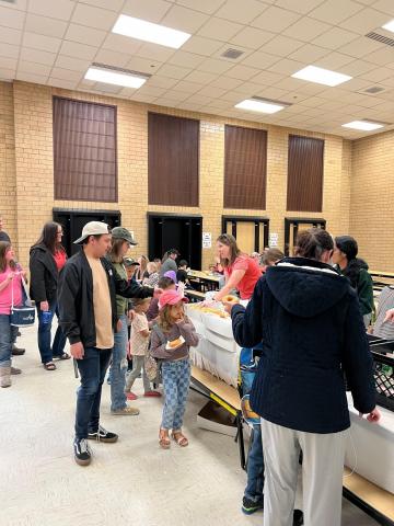 We had a great showing for our annual Parents and Pastries this morning!  Thank you to our PTA that organized it and put it all together.   They provided a book to each student to bring and donuts for all who participated.  Keep up all the good reading!