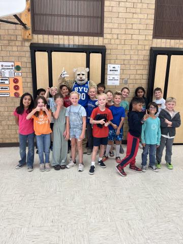  The BYU Cougar Strong and Dunk Team visited Larsen Elementary to teach students about being academically, socially and emotionally strong every day.   Cosmo also came with them and showed some of  his tricks too.  The students had a blast and learned some valuable lessons on how to be strong in all areas of their lives.