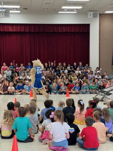  The BYU Cougar Strong and Dunk Team visited Larsen Elementary to teach students about being academically, socially and emotionally strong every day.   Cosmo also came with them and showed some of  his tricks too.  The students had a blast and learned some valuable lessons on how to be strong in all areas of their lives.