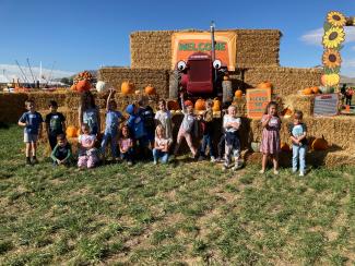 Our first graders spent Wednesday morning at Cornbelly's having fun.  They went on a hayride around the farm, walked through the corn maze, played barnyard games and learned some things about farm.  Larsen first graders are ready for fall!